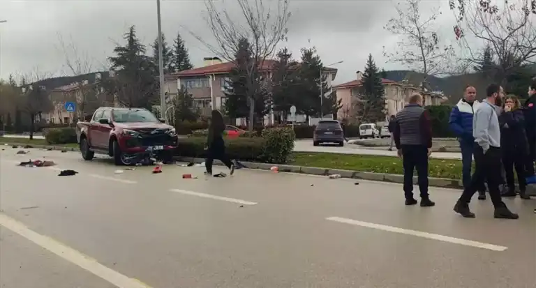 Bolu'da Elektrikli Motosiklet Kazası: Sürücü Yaşamını Yitirdi